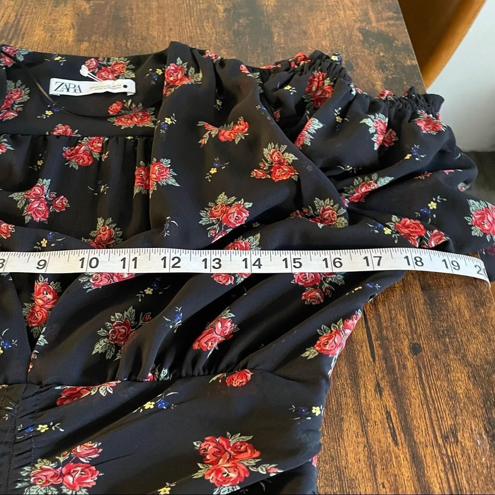 Zara PRINTED ROSES DRESS - Picture 9 of 16